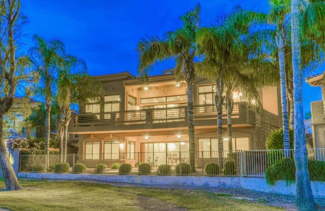 Vista del Lago A Golf Course Facing Luxury Villa with Heated Pool