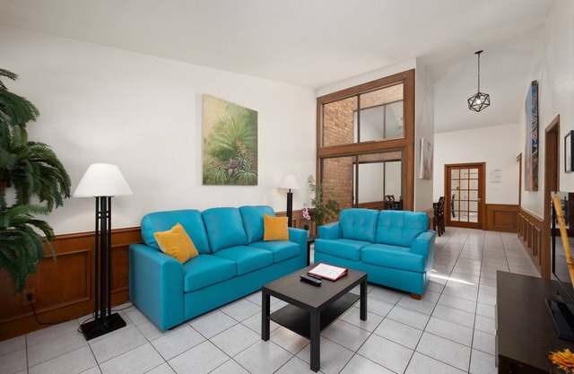 Vista Verde 102, Cozy Condo in Brownsville