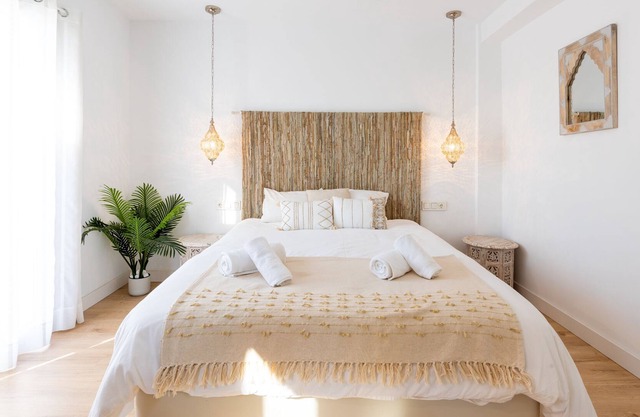 VistaVerde - Lovely beach house with pool and terraces