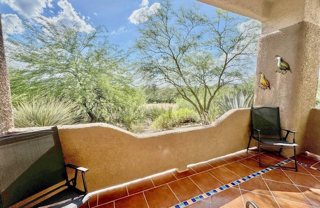 Vistoso Desert Vistas- Comfortable Updated Condo at Vistoso!