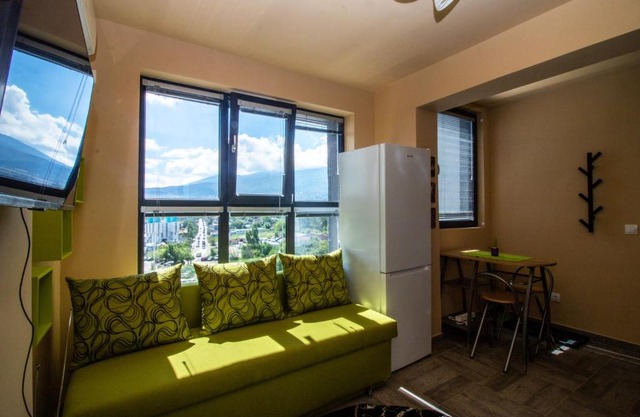 Vitosha View Apartment with Parking