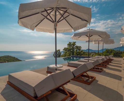 Vivid Blue Serenity Resort
