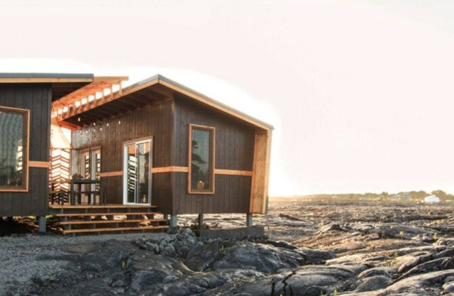 Volcano Escape Epic Tiny Home on Lava Field with Volcano Views