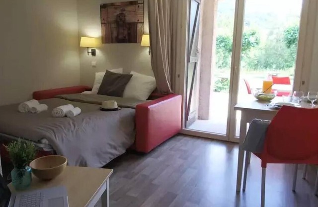 VVF Pyrénées Canigou * - 2 Room Apartment 6 People 1 baby Ground floor