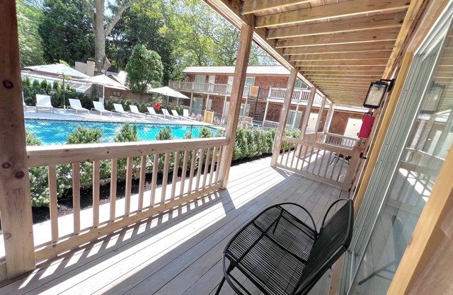 Wainscott Woods Retreat