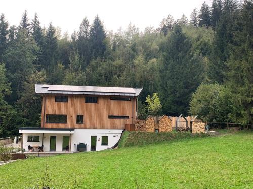 Waldblick - Neubau - Self-Check-In - kein Verkehr - am Wald - Parkplätze vor Tür - apartment or double room