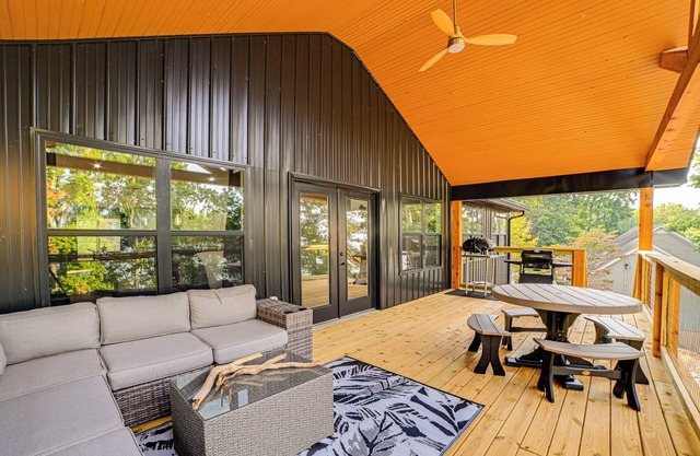 Walk to Lake Barkley! Family Home w/Outdoor Oasis