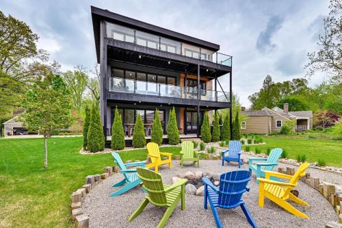 Walk to Lake Michigan Luxe Home in Benton Harbor!