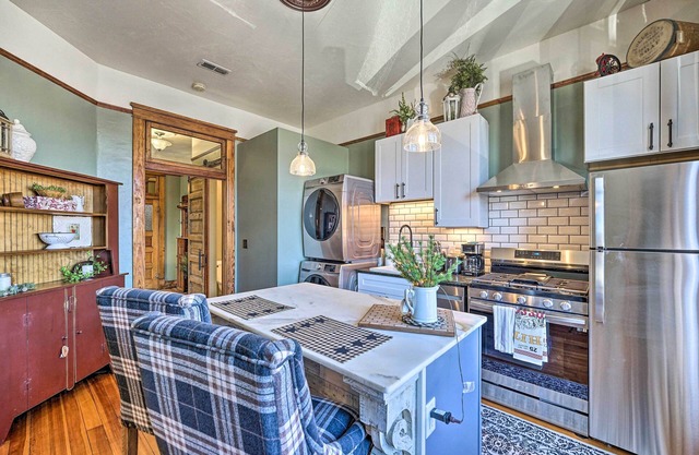 Walk to Shops & Restaurants: Dtwn Laramie Condo!