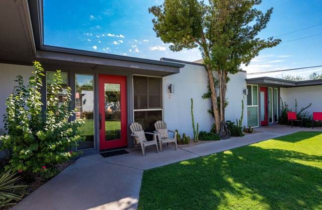 Walk to Trendy Eateries from a Luxury Urban Condo