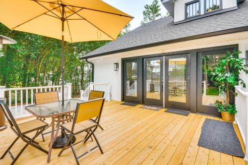 Walk to Uptwn Lexington Modern Retreat with Porch!