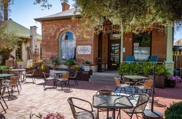 Walkable Large Bungalow in Historic Neighborhood with HEATED Pool included