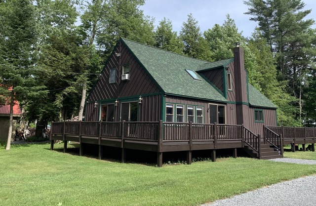 Walking distance to the Pristine Private White Lake & White Lake Inn restaurant