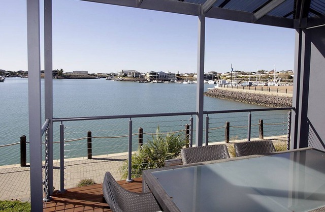 Wallaroo Marina Apartments Luxury Price Winning 3 Bedroom Boardwalk Apartment