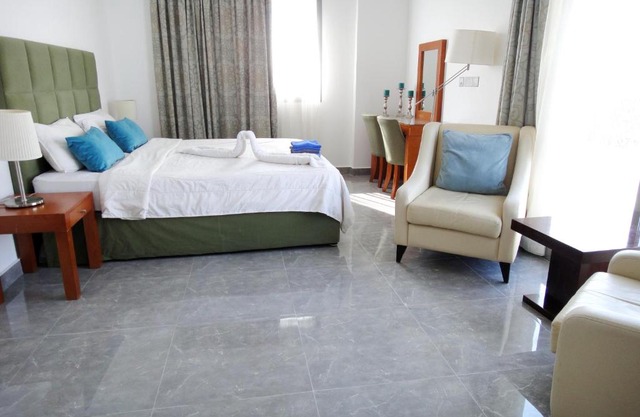 Warsan Star Residence - Home Stay