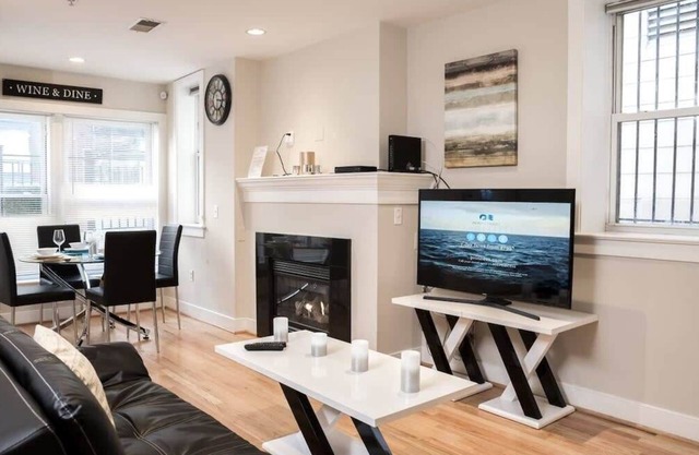 Washington Thomas Circle Condominium