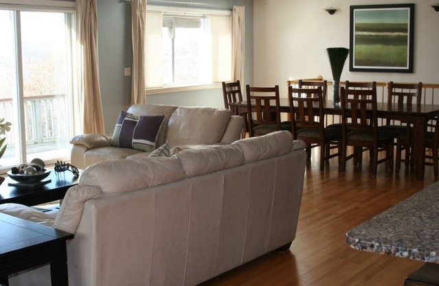 WATER VIEW w/ GORGEOUS SUNSETS - Well Appointed, Comfortable, Minutes from Beach