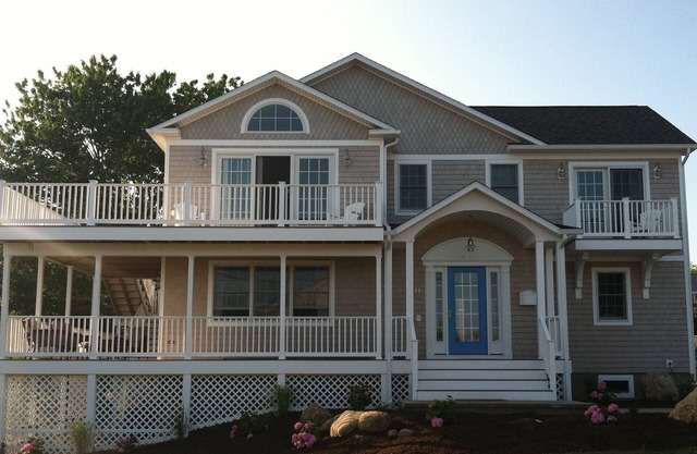 Water Views - Short Stroll to Beach - Open Concept