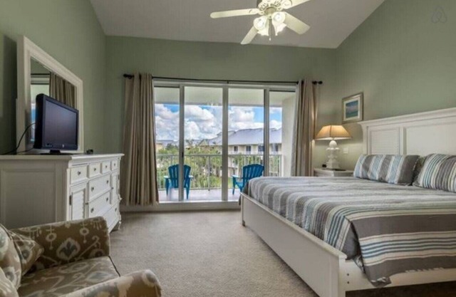 Waterfront 2 bdrm - Beach, Pools, Restaurants, Bars, Fitness Center, Charters and so much more!