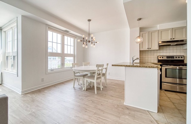Waterfront 2 Bedroom Condo, Next to Cobourgs Victoria Beach