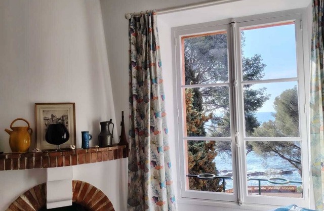 Waterfront 3-room apartment