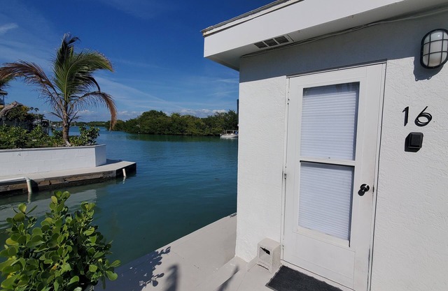 Waterfront Boathouse One Room Bungalow with Private Beach Access