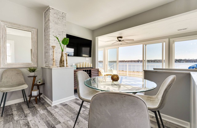 Waterfront Buckeye Lake Home w/Deck & Dock!