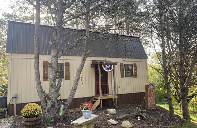 Waterfront Cabin Retreat