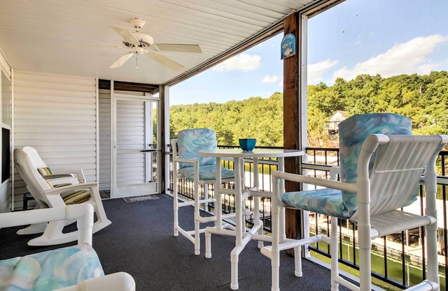 Waterfront Condo on Lake Ozark w/ Boat Slip & Pool