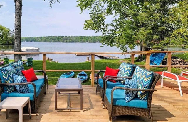Waterfront Cottage on Buckhorn Lake