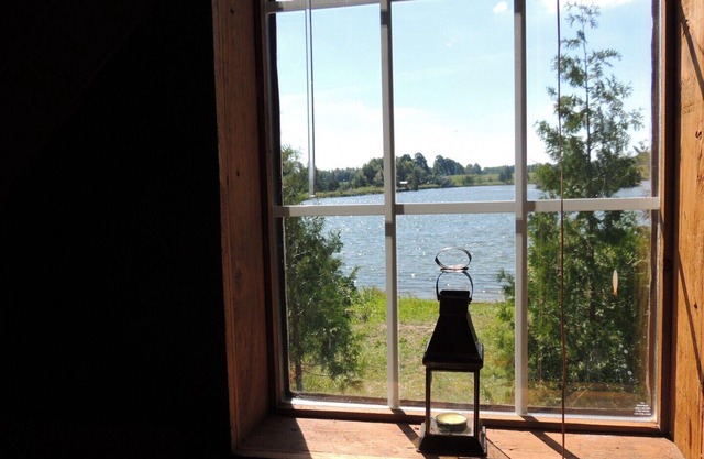 Waterfront cozy cabin on private trout lake