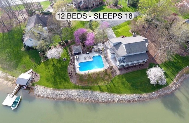 Waterfront Home - Large Pool, Boat Dock + Screened Boat House & Pool Cabana