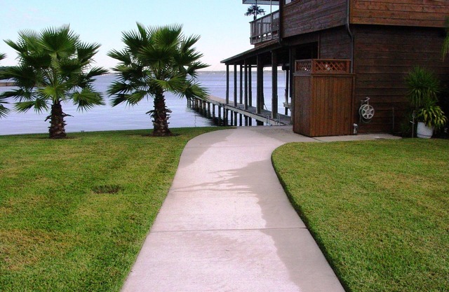 Waterfront Home - Private Fishing Pier BEST VIEWS! - walk to bars & restaurants