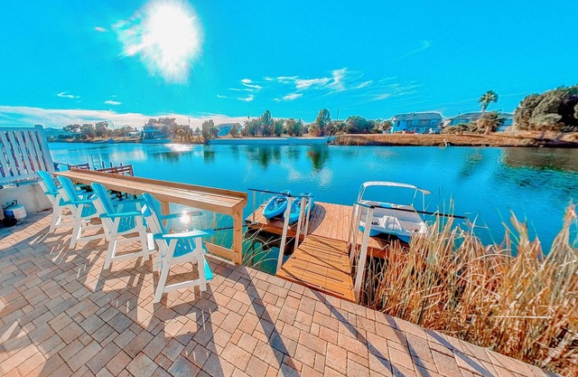 Waterfront Home - GameRoom/Saltwater Pool/Tropical Sunsets/Fish/Swim
