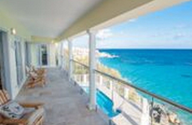 Waterfront luxury Villa - pool - Amazing views! xmas available - fall discounts