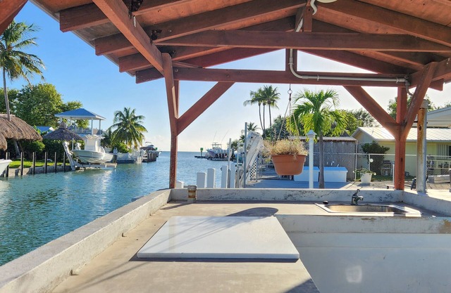 Waterfront oasis with boat dock, amazing views, patio, & hammock - dog-friendly