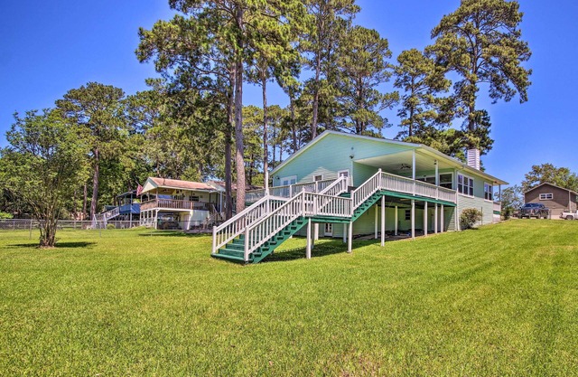 Waterfront Onalaska Retreat w/Private Dock!