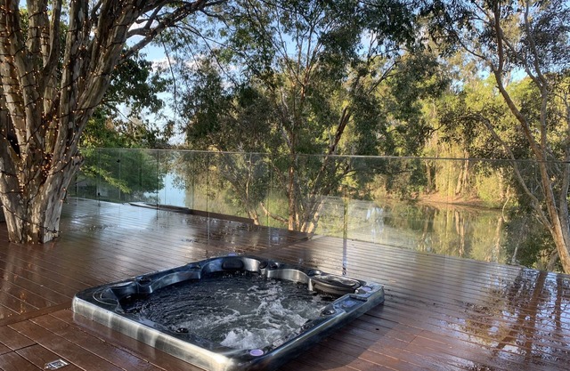 Waterfront Serene Accom Private Spa Pet Hospital 10pplnn