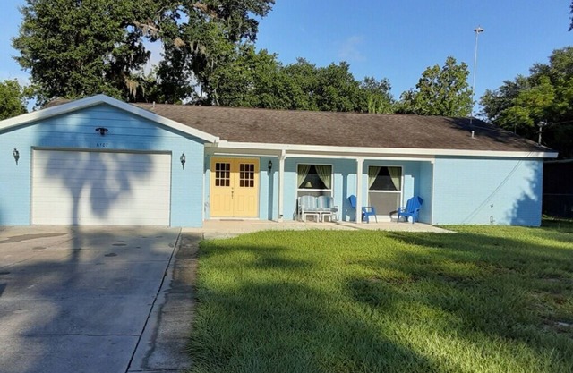 Waterfront Weeki Wachee Beauty!