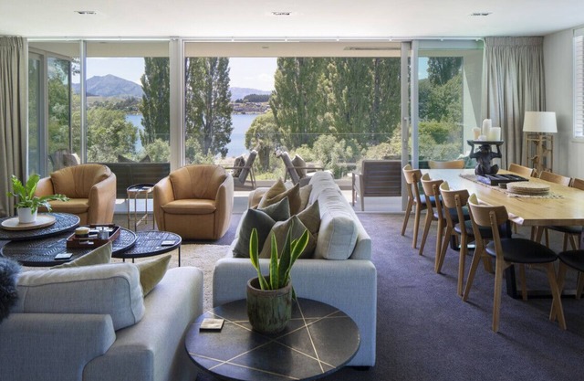 Waters Edge - Hosted by NZSIR Luxury Rental Homes