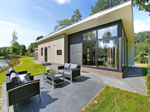 Waterside Bliss in Lochem