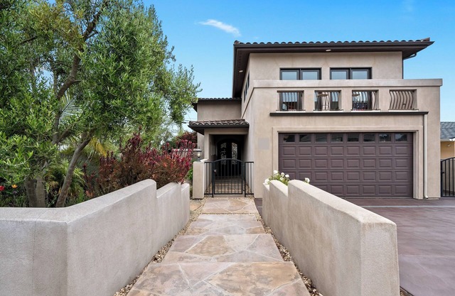 Wave Watcher 4-bedroom house in Grover Beach