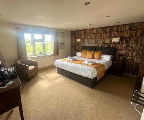Waveney Inn & Hotel
