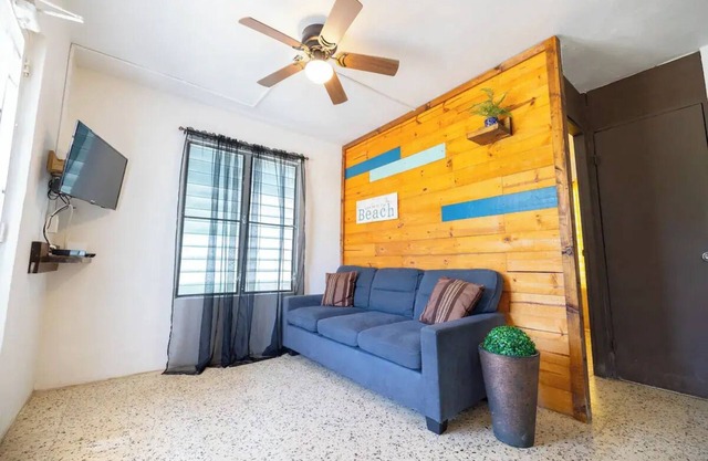 Waves & Chill 1 | Jobos Guest House