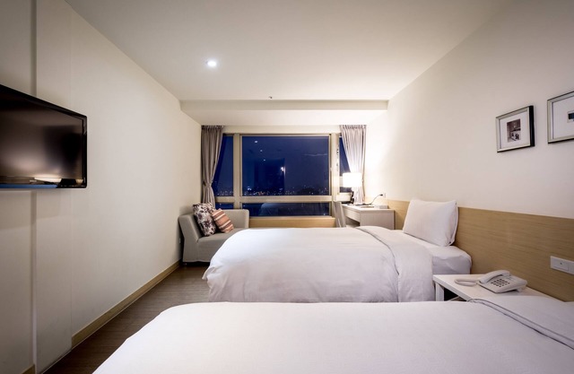 We Meet Taipei Hotel