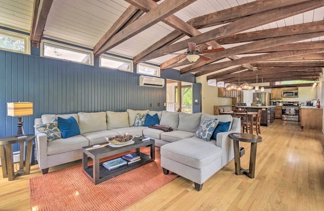 Webster Home w/Golf Simulator on 2 Acres!