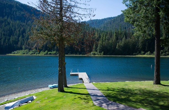 Wedding and Event Venue on Bull Lake!