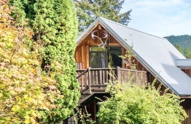 Wedge Mountain Suite Leavenworth - Rustic Mountain Getaway - 5 min to town !n