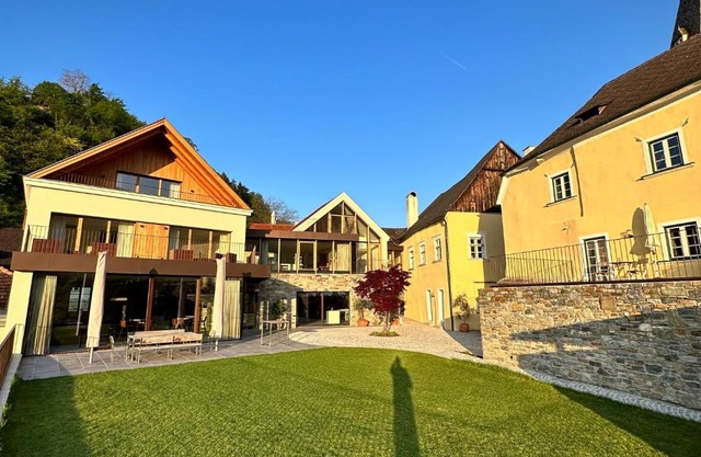 Weingut FJ Gritsch Mauritiushof Apartments