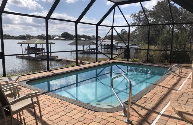 Welcome, enjoy your own PRIVATE POOL and LAKEFRONT Dock. Fish & Kayak